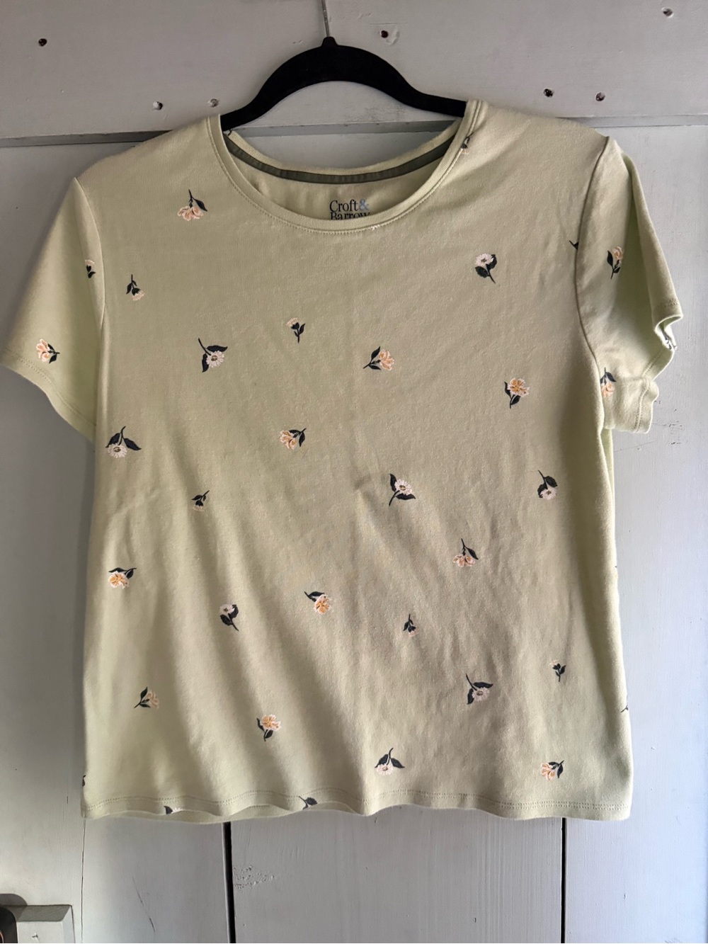 croft & barrow light green floral short sleeve tee